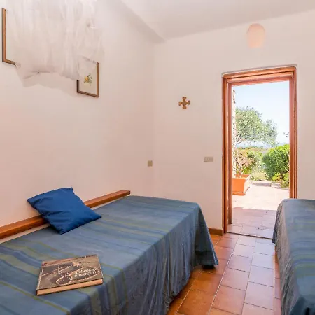Hébergement de vacances Li Parrici By Interhome Aglientu